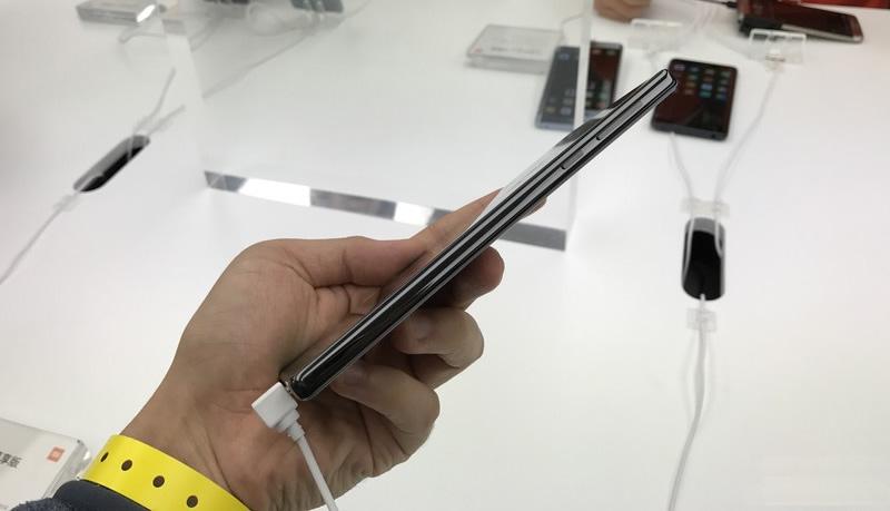 Xiaomi Mi MIX mobile phone